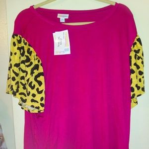 *BNWT* LULAROE OLIVE SHIRT